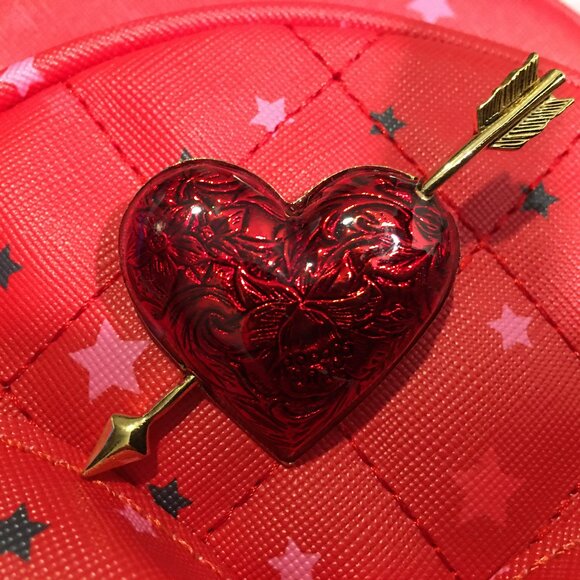 Vintage Cupid's Arrow Valentine's Day Brooch Pin,  Love Heart  Dr3 Box - Picture 1 of 3